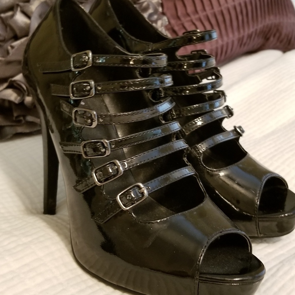 Outfit - Picture 5 of 8